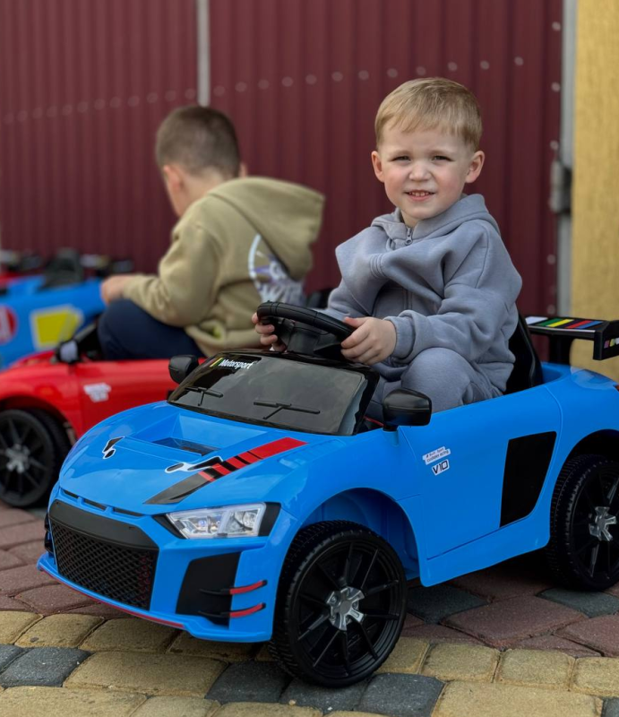 Дитячий електромобіль Cabrio 6V 5A (спойлер, пульт, LED-фари, звук, двері, педаль газу, що відкриваються), Синій