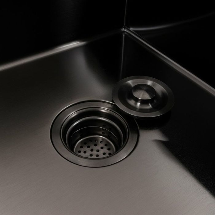 Кухонная мойка CM 65*50 R черная PVD VALESO Handmade (круглый сифон 3,0/0,8)