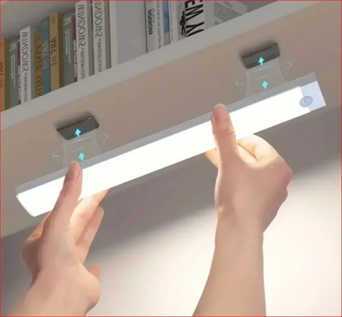 Led светильник (10см) на аккумуляторе ночник с датчиком движения